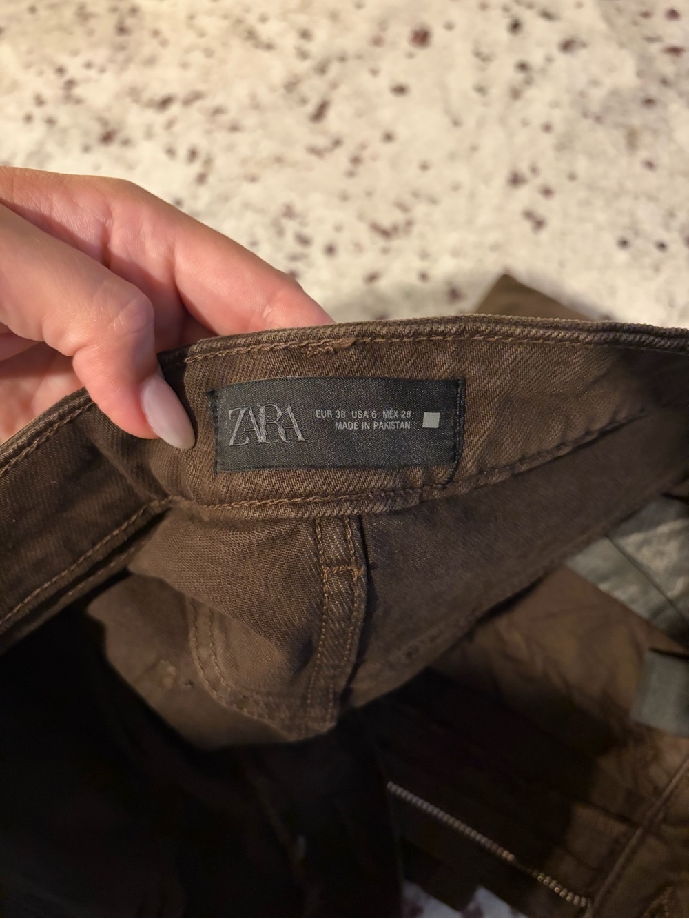 Zara Mom Short - Picture 4 of 4